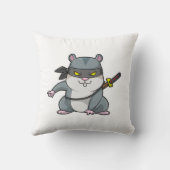 剣との武術芸術の忍者としてのハムスター クッション (裏面)