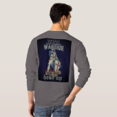 剣とシールドのテンプル戦士ロングシャツ Tシャツ (裏面フル)