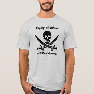 剣の海賊意気込の海賊旗のTシャツ Tシャツ