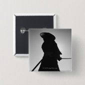 剣を握っている武士の戦士のポートレート 缶バッジ (正面&裏面)