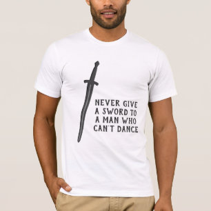 剣グラフィックをオンにしたダンサー/剣士スローガン Tシャツ