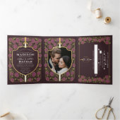 剣&シールド中世ファンタジーモノグラム結婚ズ 三つ折り招待状 (内部)