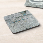 割れた割れた汚れたガラス コースター (左側)