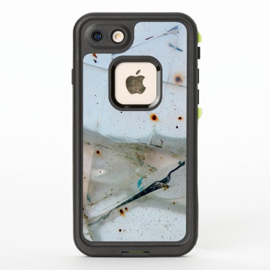 割れた割れた錆びた厚いガラス LifeProof iPhoneケース (裏面)