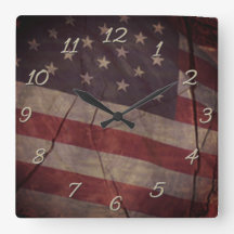 割れた木材の上に愛国的な米国素朴国旗のセグメント