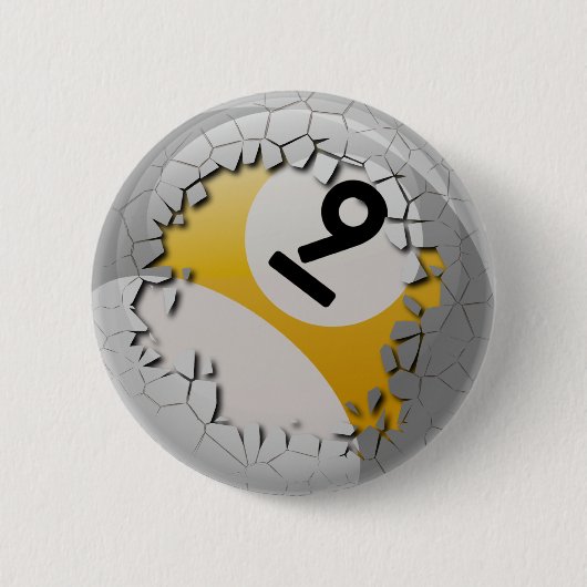 割れた貝は第9ビリヤードボールを取り出します 缶バッジ (正面)