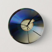 割れたCD 缶バッジ (正面)