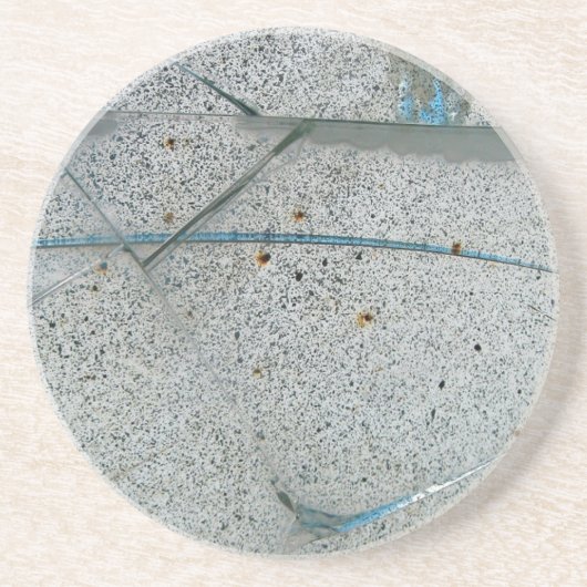 割れて汚れたガラス コースター (正面)