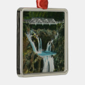 割れ目の石滝および橋の眺め メタルオーナメント (右)