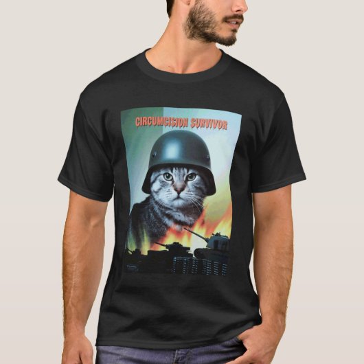 割礼サバイバー パロディ 猫の面白グッズ Tシャツ (正面)