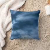 劇的な抽象芸術嵐のダークブルースカイ雲 クッション (ブランケット)