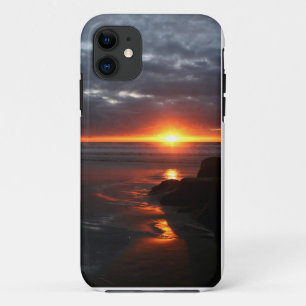 劇的な日没 iPhone 11 ケース