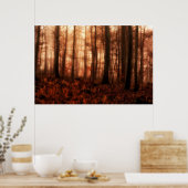 劇的な赤い霧の冬の雪のない森 ポスター (キッチン)