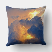 劇的な雲の形成 クッション (裏面)