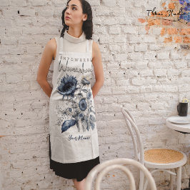 力を与えられた女性の水色フローラインスピレーション エプロン