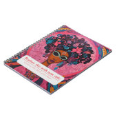 力パーソナライズされた付き女性 – ピンク ノートブック (左側)