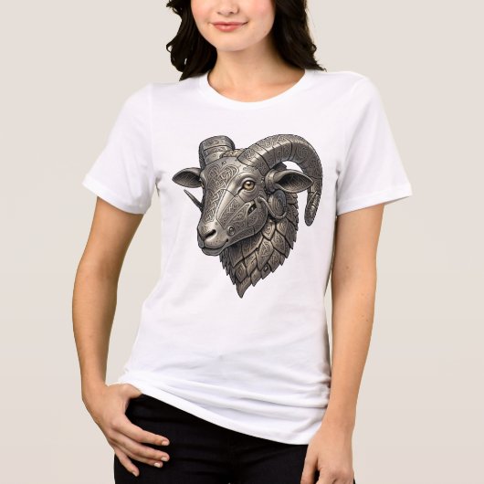 力強いケルト銀の羊の頭飾り(結び目模様) トライブレンドTシャツ (正面)