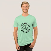 力強く、軽やかに - ストレスと癒しの融合 トライブレンドＴシャツ (正面全面)