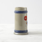 助けの印を握っている女性 ビールジョッキ (中央)