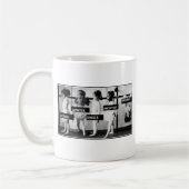 助産婦は異なっています コーヒーマグカップ (左)