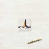 努力で先導する ポストイット (デスク上)