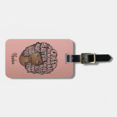 励ましの黒人女性、自然毛、赤面ピンク ラゲッジタグ (正面横)