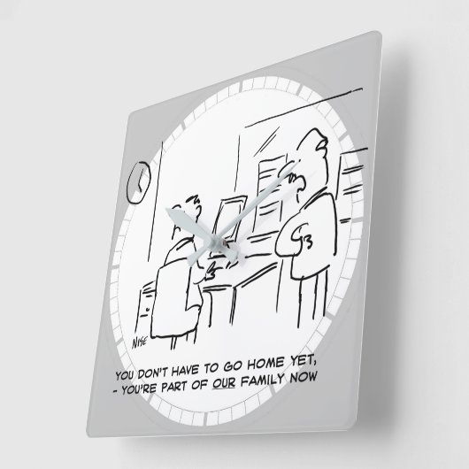 労働者は彼が今オフィス家族の一員であると言った スクエア壁時計 (傾斜)