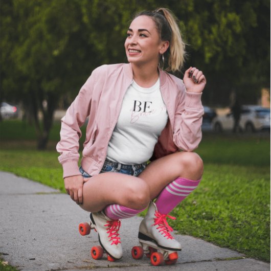 勇敢であ前向きるやる気を起こさせる感動的 Tシャツ