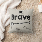 勇敢で小さな装飾用クッション クッション (ブランケット)