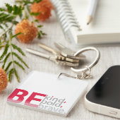 勇敢なキーチェーンである キーホルダー (正面右)