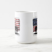 「勇敢なマグカップのおかげで自由の国 コーヒーマグカップ (中央)
