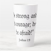 勇敢な白いラテ カフェラテマグ (正面)