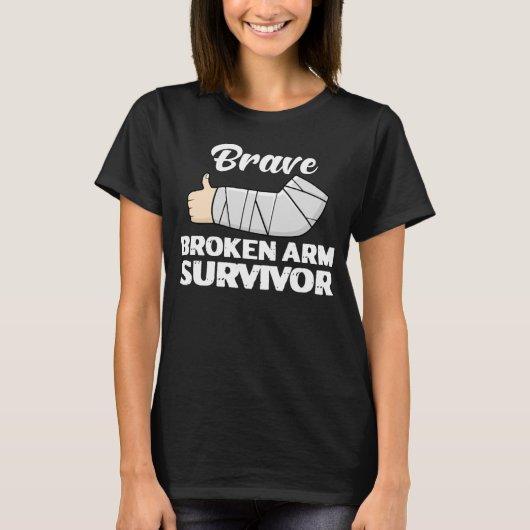 勇敢な骨折の生存者 Tシャツ (正面)