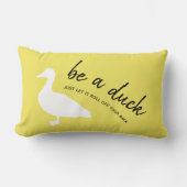 勇気付けられるはアヒルの黄色 ランバークッション (正面)