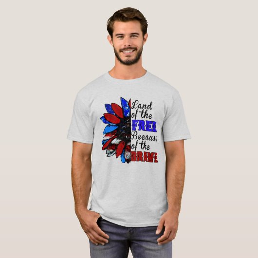 勇者の自由の地 – アメリカの愛国者 Tシャツ (正面フル)