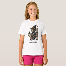 勉強中の魔女と名前またはテキストのカスタマイズ Tシャツ