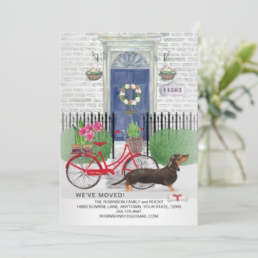 動く黒いダックスフンド犬の自転車ドアが新しい家に  案内状 (スタンド正面)