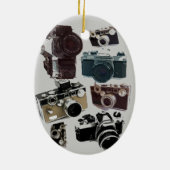 動揺してなカメラマンの写真撮影のレトロのカメラ セラミックオーナメント (裏面)