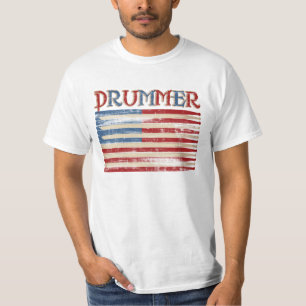 動揺してなドラム棒米国の旗のドラマーはギフトをティーにのせます Tシャツ