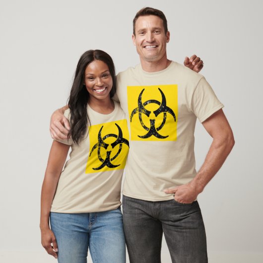 動揺して生物学的災害［有害物質］記号 Tシャツ (ユニセックス)