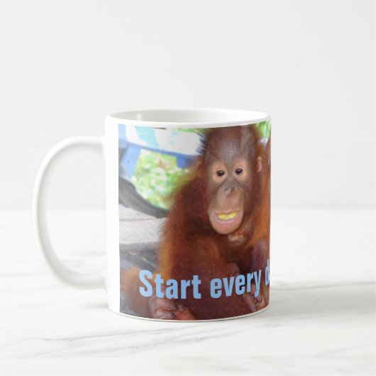 動物が付いているかわいい抱擁マグ コーヒーマグカップ (左)