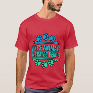動物が好きで人間が我慢できる少年 Tシャツ