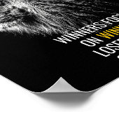 動物のモチベーション – 勝者が勝利に焦点を当てる ポスター (角)