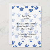 動物の手の印刷パターン。青と白 招待状 (裏面)