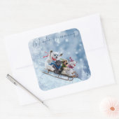 動物は雪の上で山を下る スクエアシール (封筒)