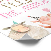 動物を食べ物を与え育てない動物納屋周囲の庭誕生日 ポスター (角)