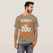 動物園の動物 キリン ライオン フラミンゴ 動物園 レトロ Tシャツ (正面フル)