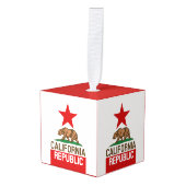 動的カリフォルニア州旗のグラフィック キューブオーナメント (正面アングル)