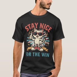 勝利のために優しくしてね かわいい猫 Tシャツ