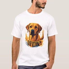 勝利のゴールデンラブラドール・ドッグTシャツ Tシャツ